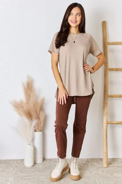 Waffle Top SHORT SLEEVE SLIT HIGH-LOW T-SHIRT